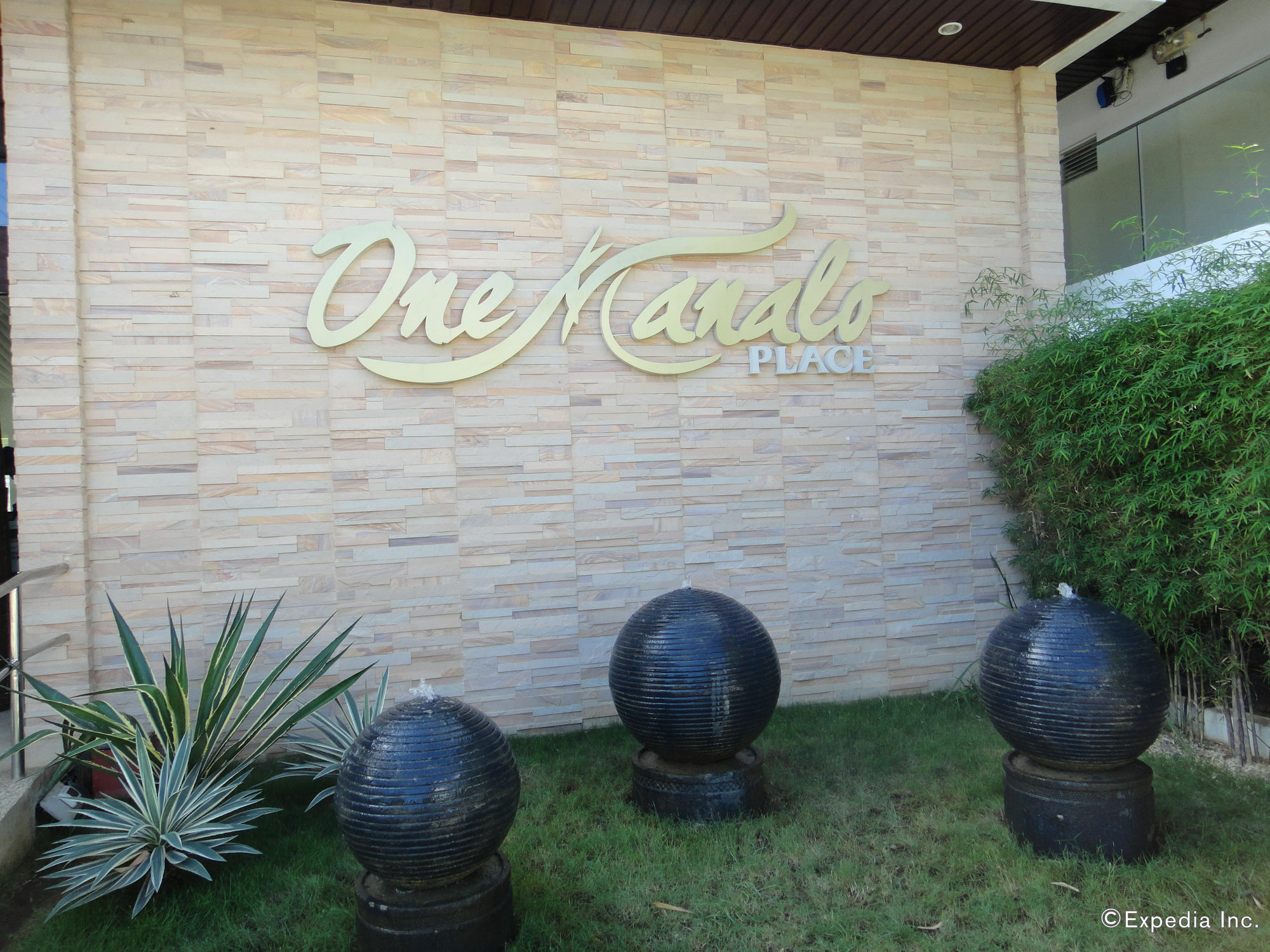 פורטו פרינססה One Manalo Place מראה חיצוני תמונה